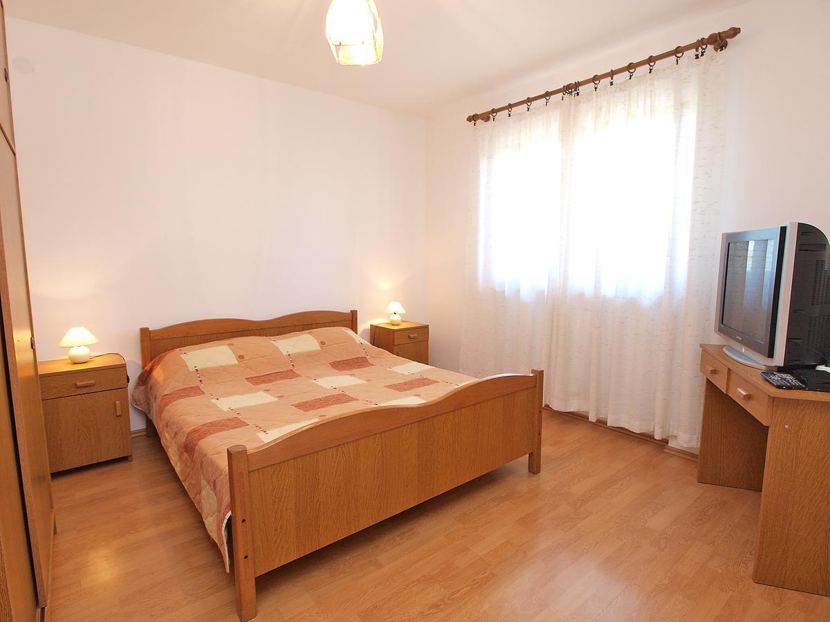 Apartments Mate 909 Fažana Exterior foto